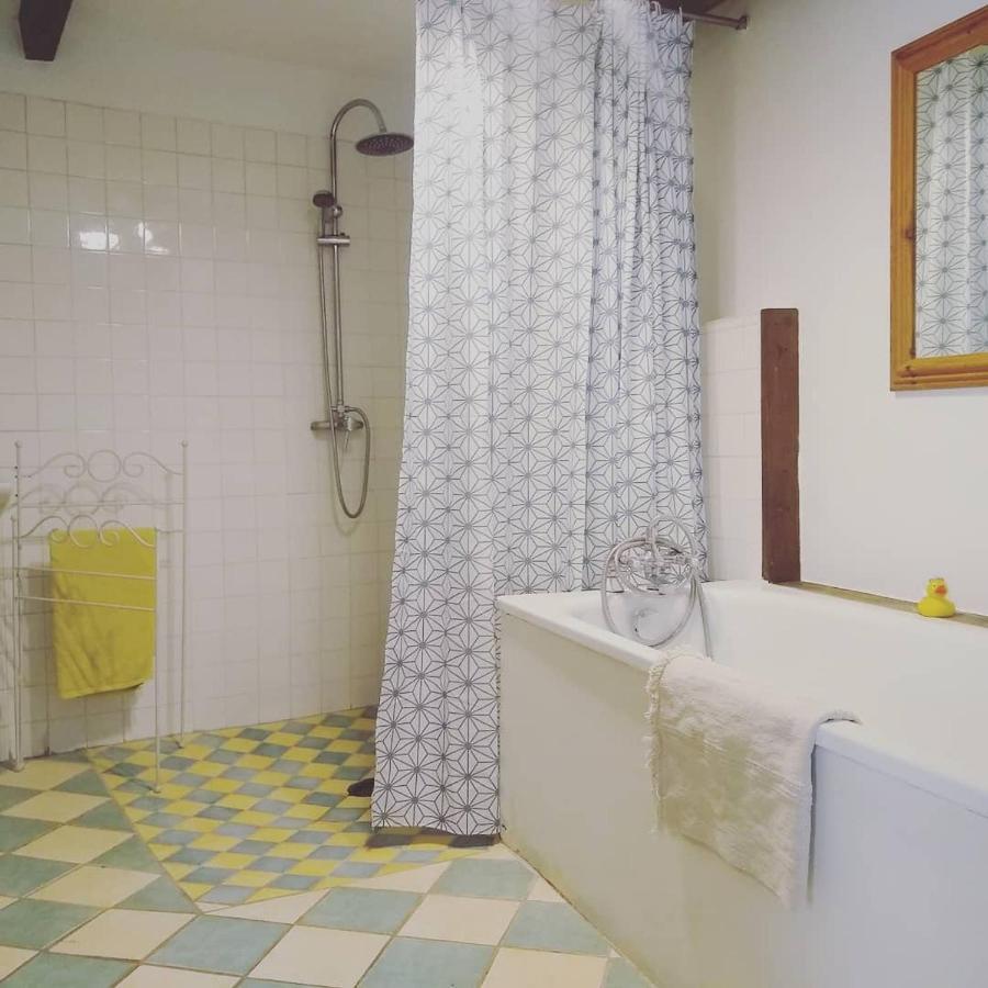 Pickwicks Villa Hauteroche Extérieur photo